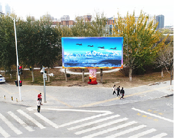 中江户外大屏广告投放要点。